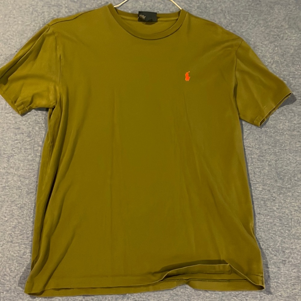Polo olive green with orange horse tee